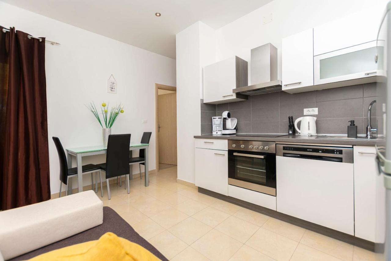 Apartments Beach Dream มีมิตเซ ภายนอก รูปภาพ